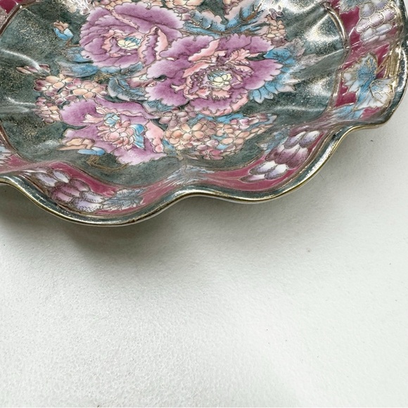 Vintage Floral Decorative Glazed Oriental Plate Signed - Picture 2 of 10
